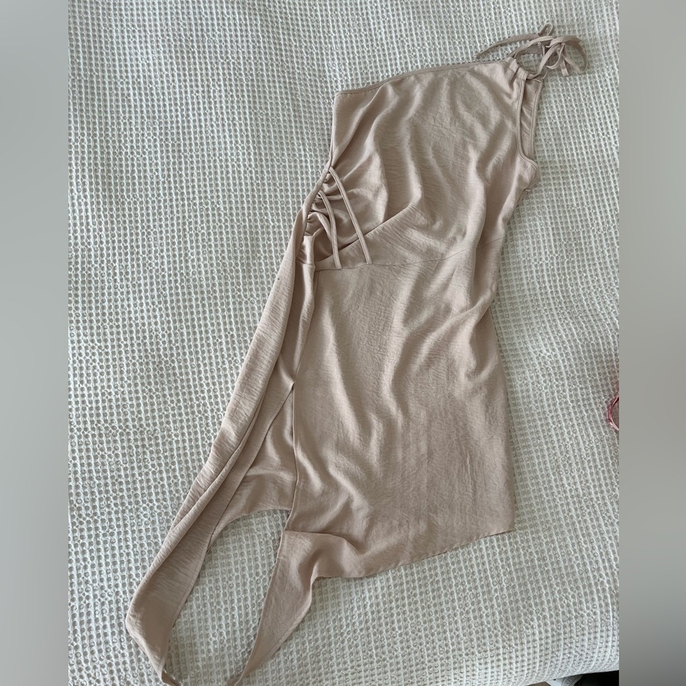 Medium nude asymmetrical beige sexy string one shoulder summer casual dress